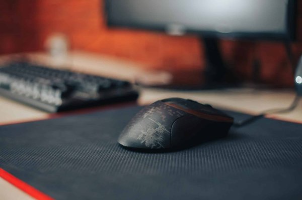 Quels critères prendre en compte lors de l'achat d'un tapis de souris gamer ?